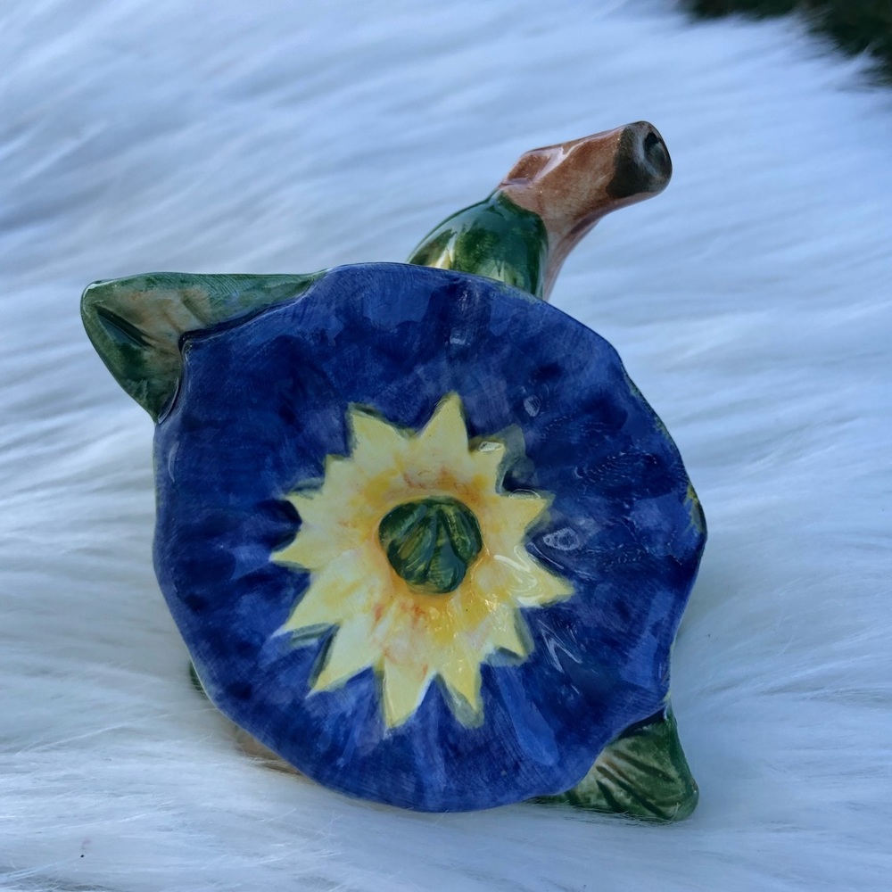 Morning glory portmeirion pepper shaker